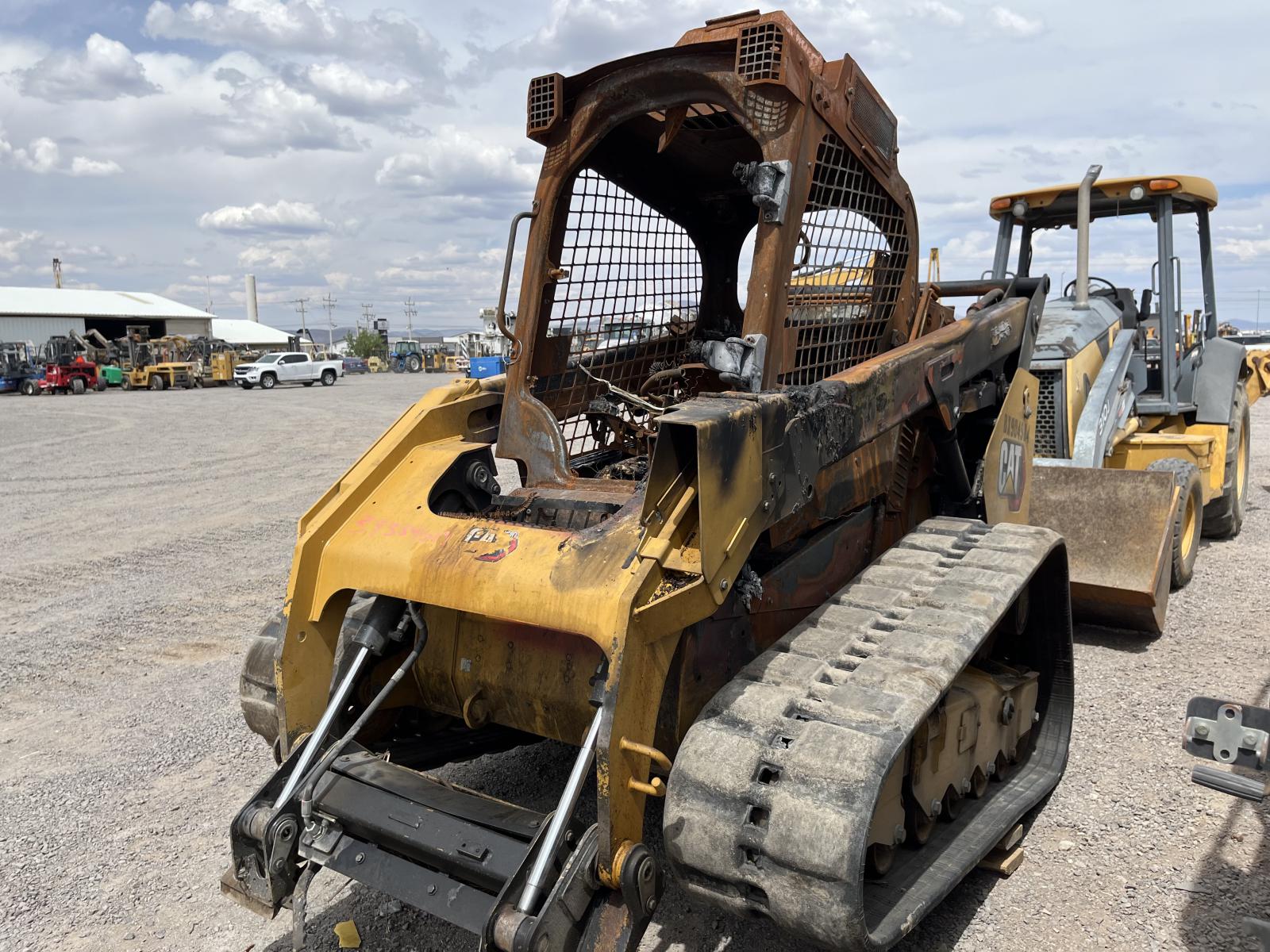 ./imagenes/INVOICE/2019/17680/MINICARGADOR CATERPILLAR 299D3 (4).JPG